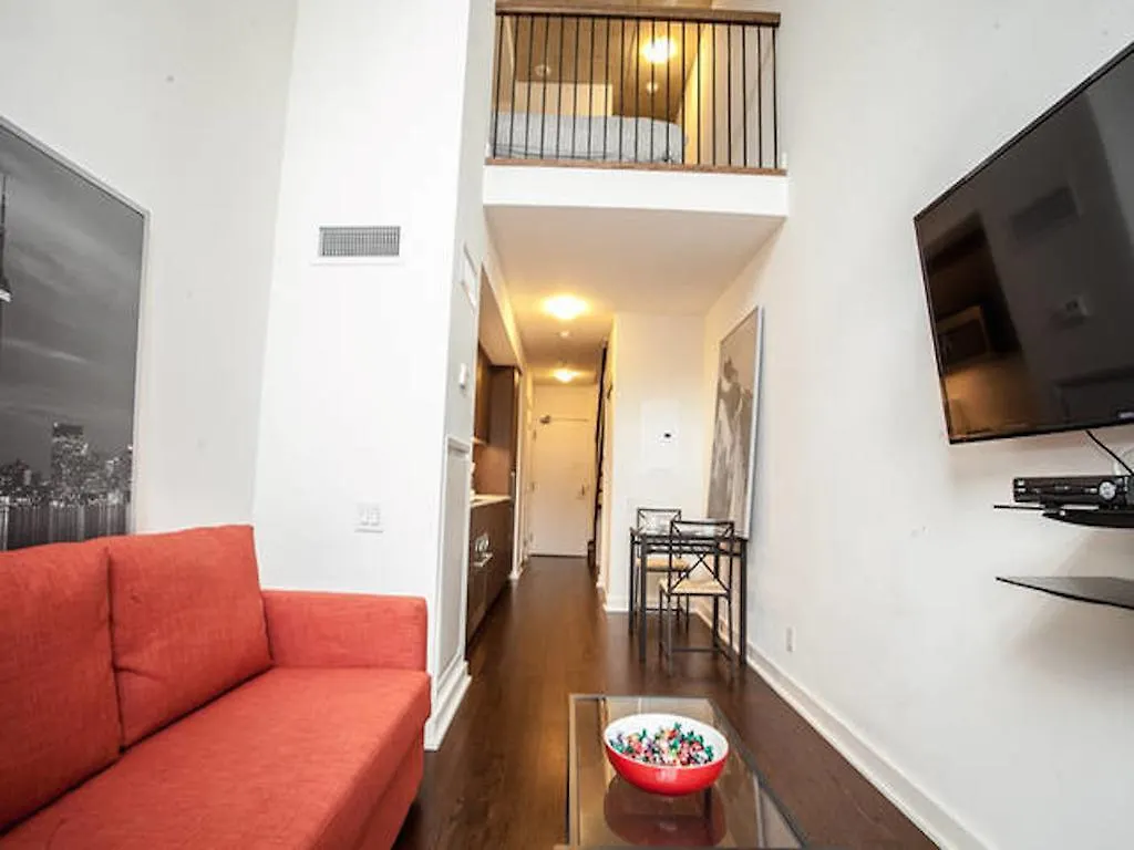 Pinnacle Suites - Trendy 2-Story Loft Toronto